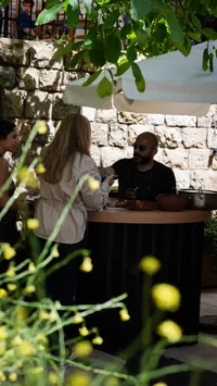 La Table Ronde chef at an outdoor event